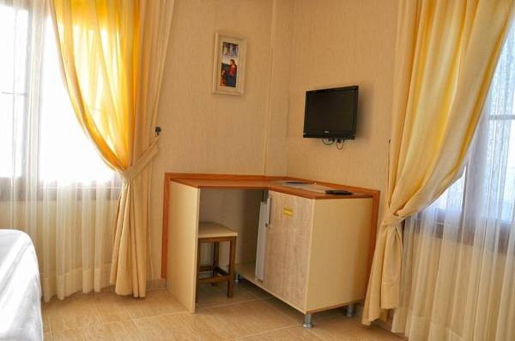 Golden Stone Butik Otel Чесме Стая снимка