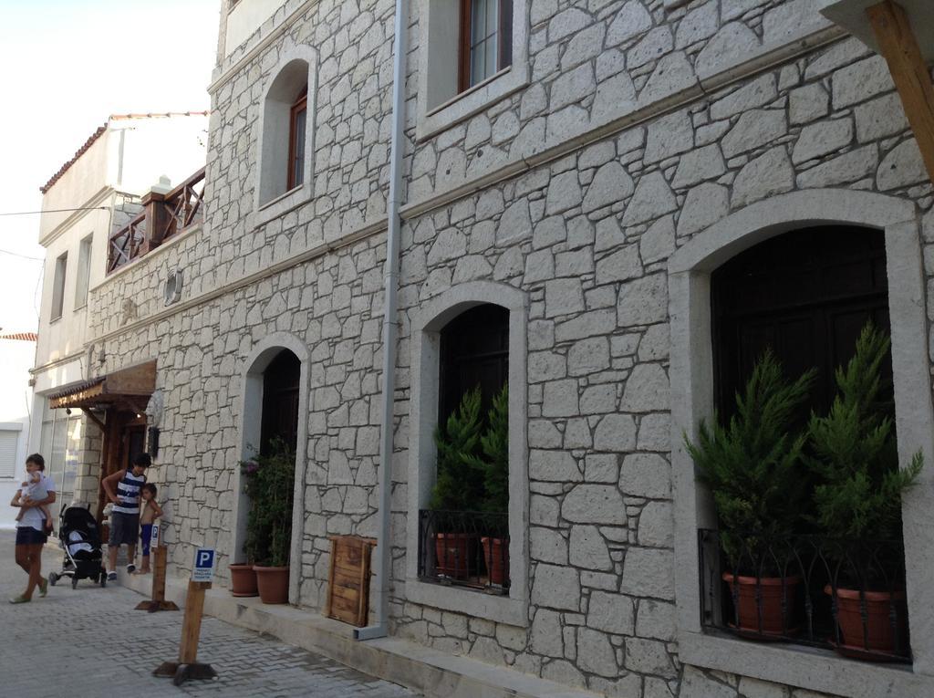 Golden Stone Butik Otel Чесме Екстериор снимка