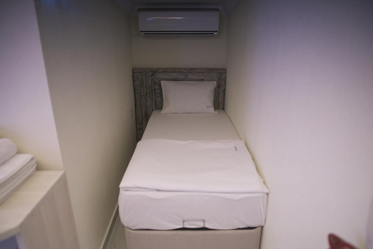Golden Stone Butik Otel Чесме Екстериор снимка