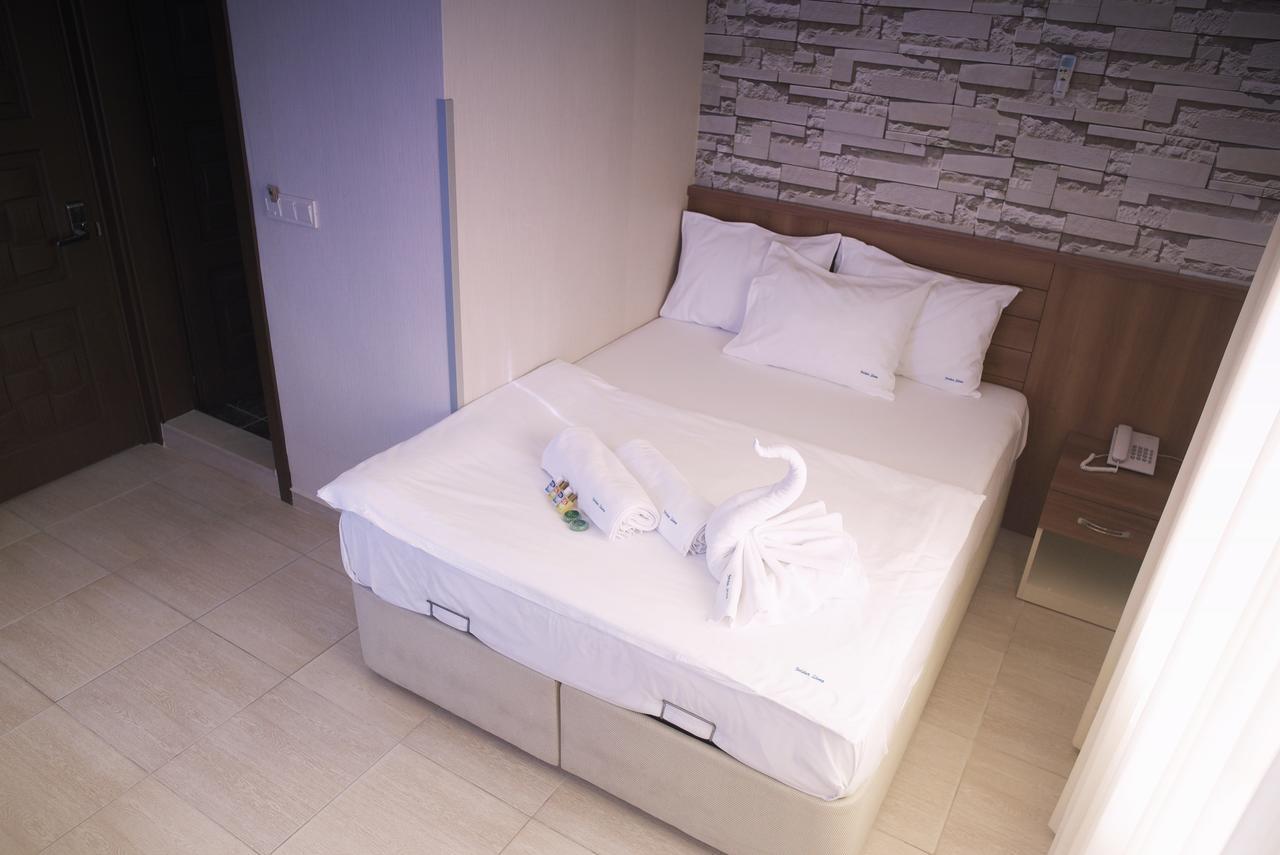 Golden Stone Butik Otel Чесме Екстериор снимка