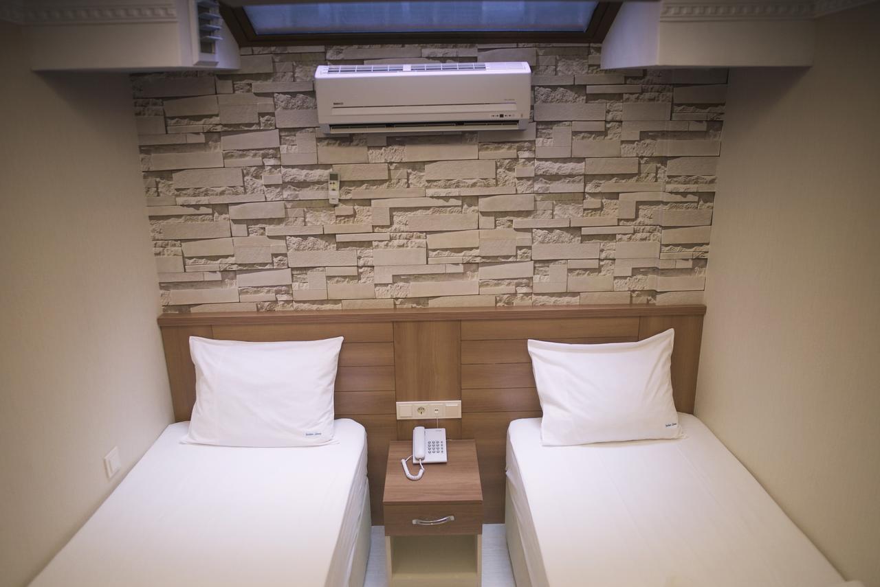 Golden Stone Butik Otel Чесме Екстериор снимка