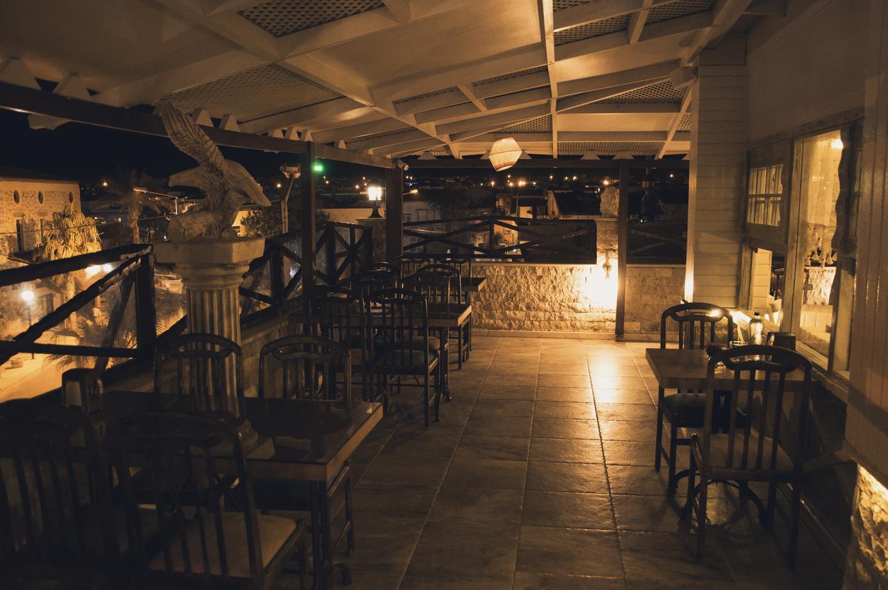 Golden Stone Butik Otel Чесме Екстериор снимка